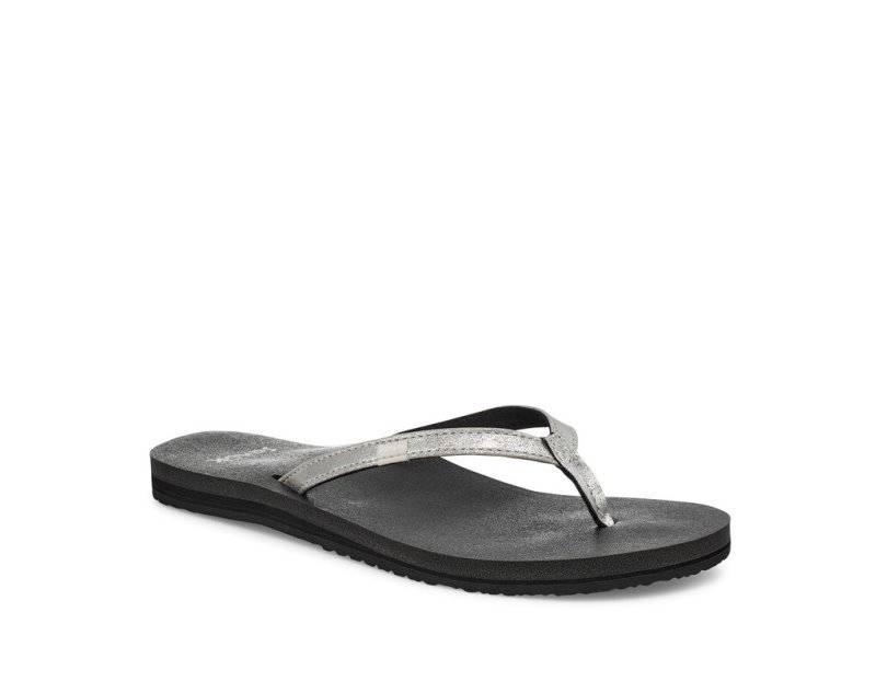 Sanuk Womens Yoga Joy Shimmer Metallic Silver Sandals | VKSOXT521